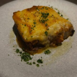 前回大好評だったギリシャ料理「ムサカ」、久しぶりに仕込みま…